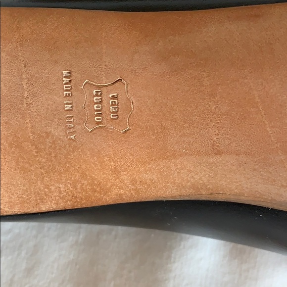 Salvatore Ferragamo women’s high heel pumps - Picture 8 of 8